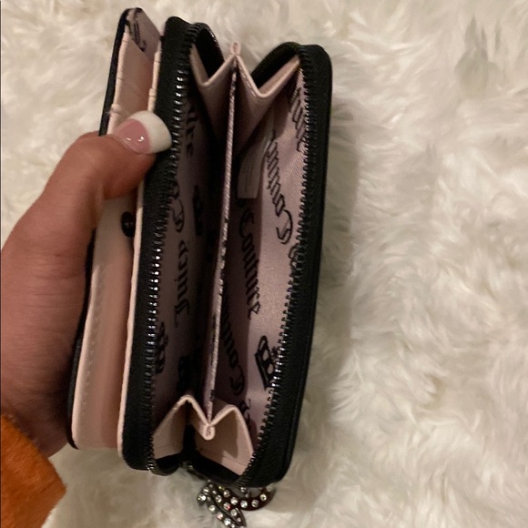 Juicy Couture Black Wallet with Silver Charm - Picture 5 of 6